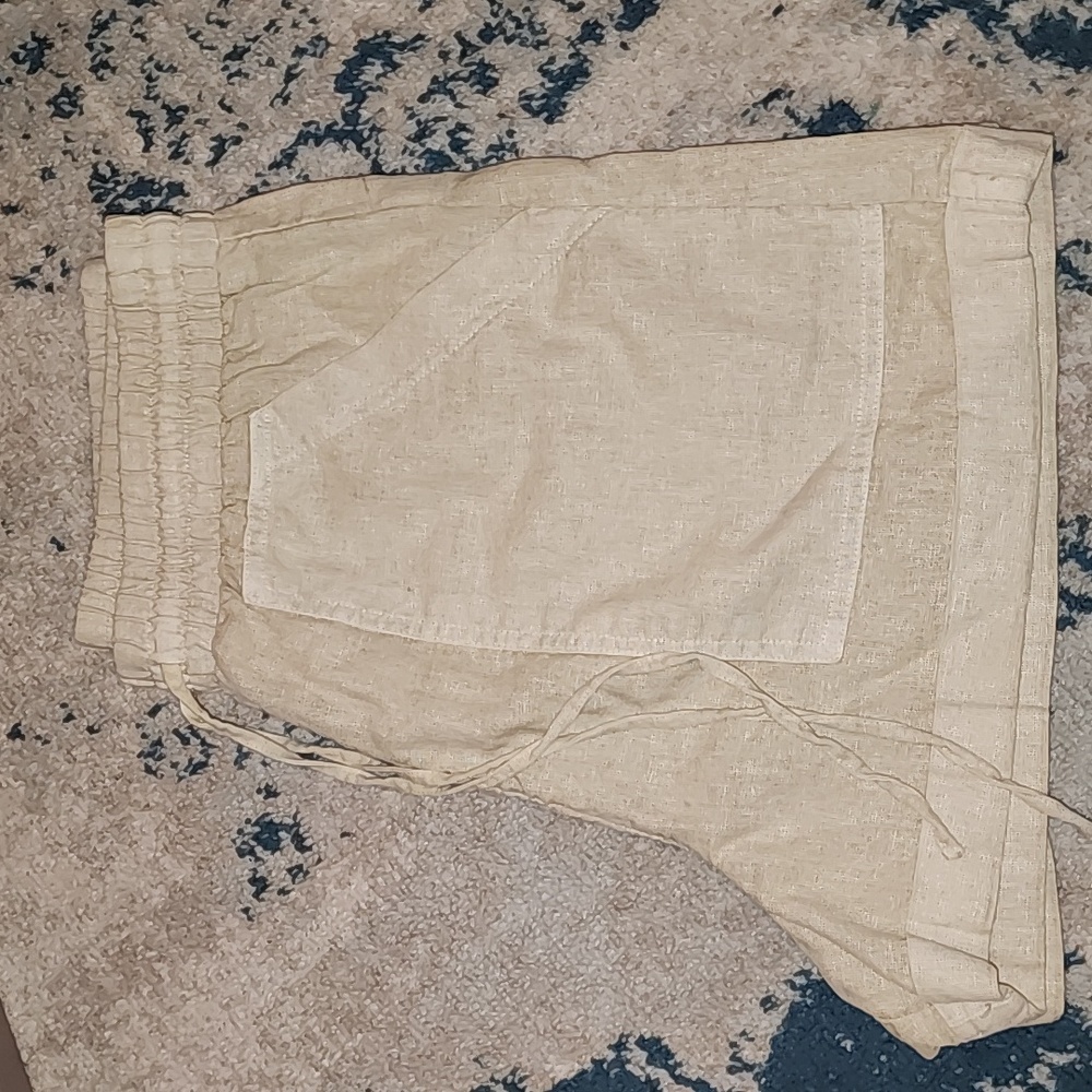 Linen shorts